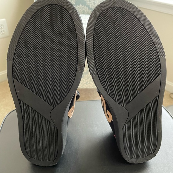 OPP France Men’s Black Hi-Top Sneakers size 8 NWOB - Picture 7 of 8